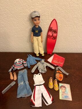 Bratz Boyz Sun-Kissed Summer DYLAN African American Doll Outfit Accessories 2003